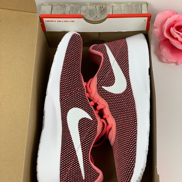 Nike Tanjun Black/White-Pink Gaze - Picture 7 of 7